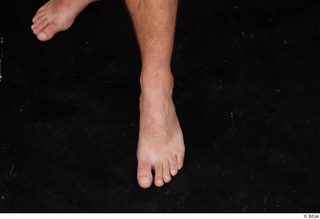 Louis foot nude 0004.jpg